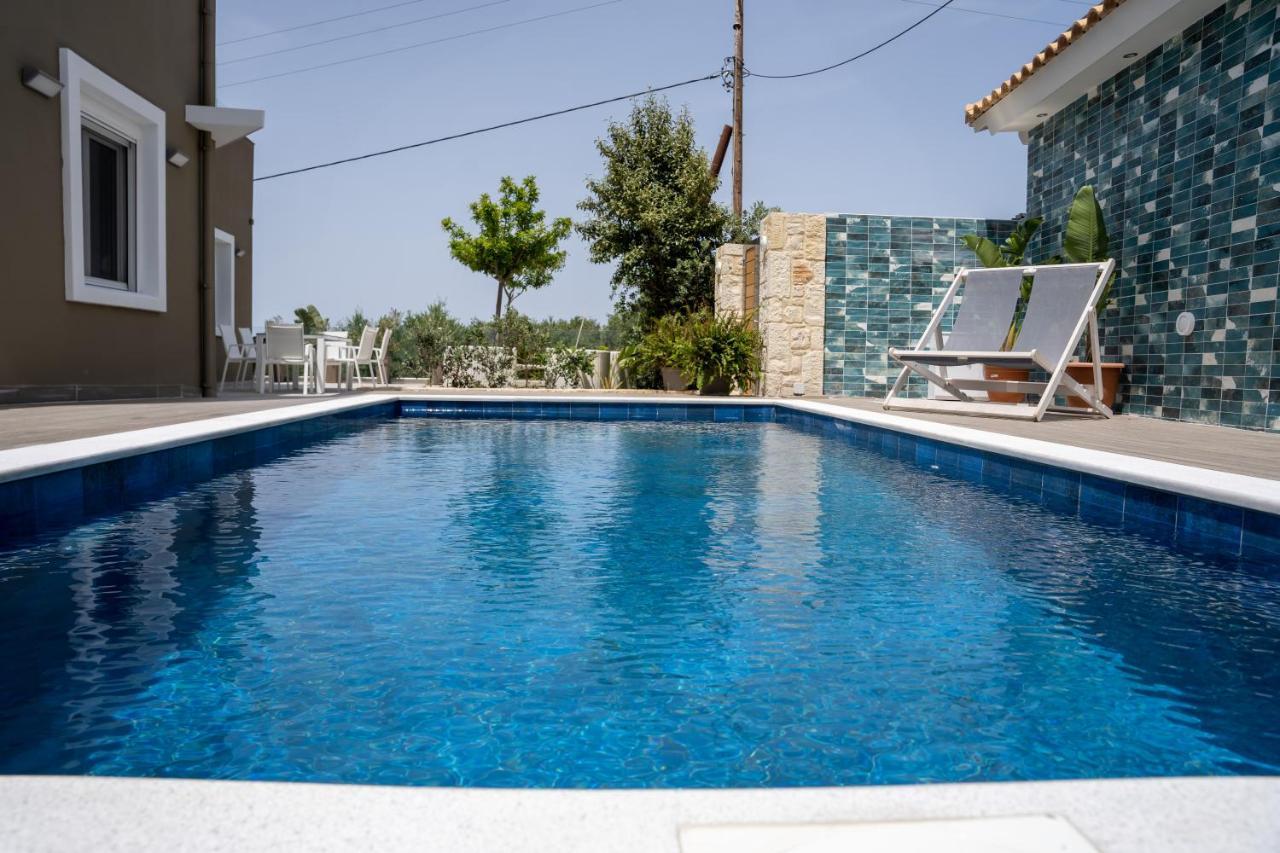 Thomas Villa Hersonissos - Private Pool - Sleeps 6 Dış mekan fotoğraf